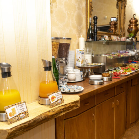 Hotel_Frühstück-22.6._3